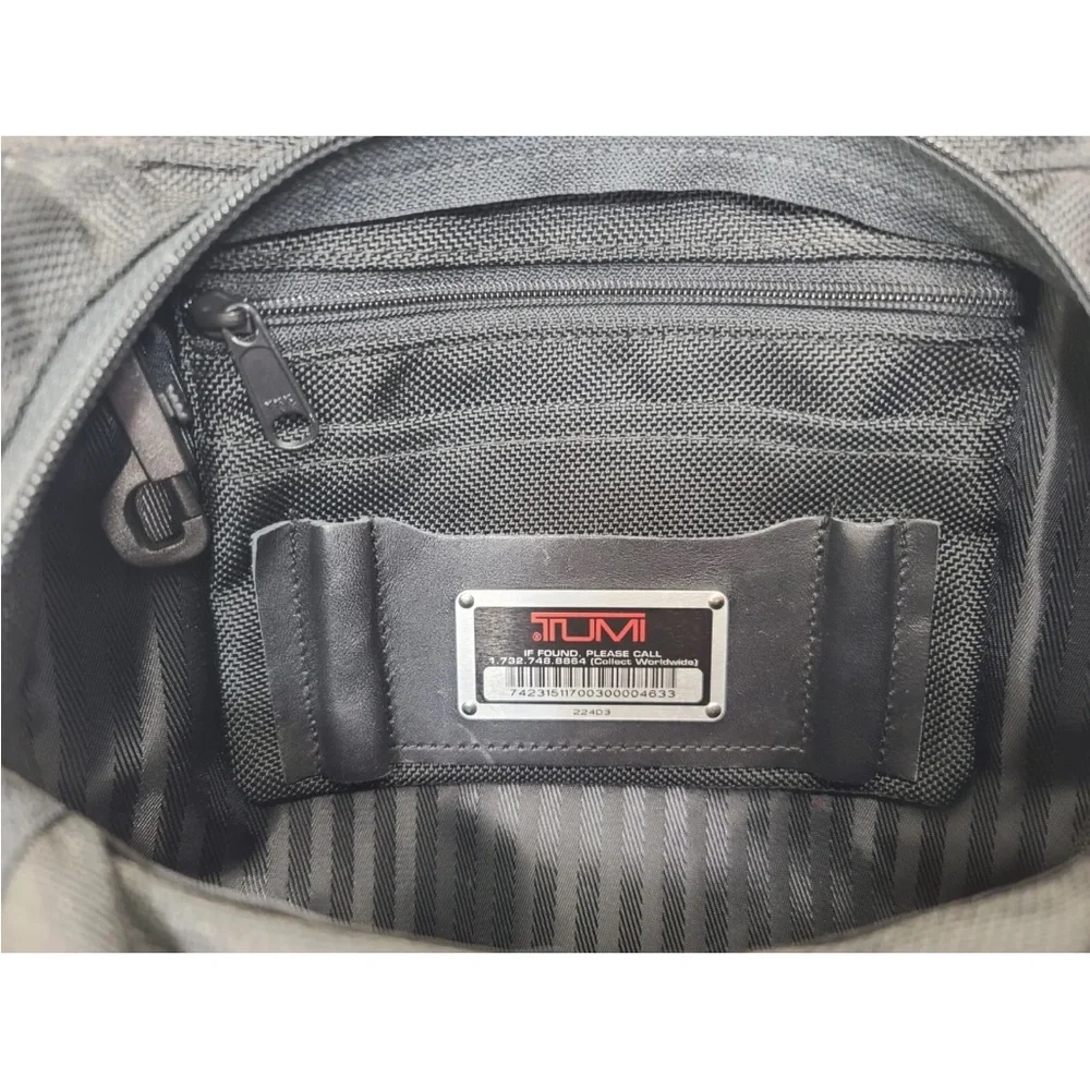 TUMI Bag Shoulder/Crossbody Model 224D3 Black